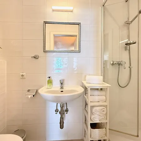 Belle Kitz Pure Im Zentrum By Belle * كيتزبوهيل